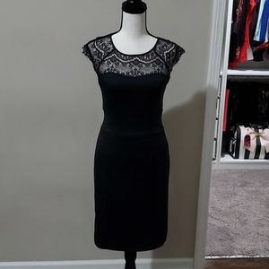 Slimfabulous S little black dress with lace